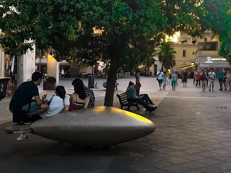 General view, Ping Pong, Rome