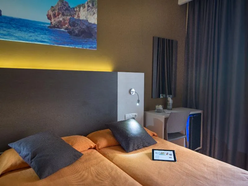 Room, Abelux, Majorca