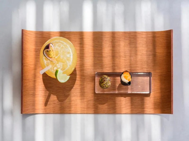 Bar, Bill & Coo Suites and Lounge, Mykonos