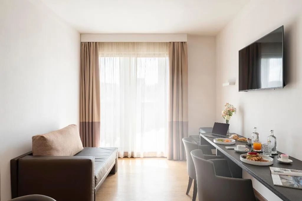 QUADRUPLE CLASSIC Room, WarmtHotel, Rome