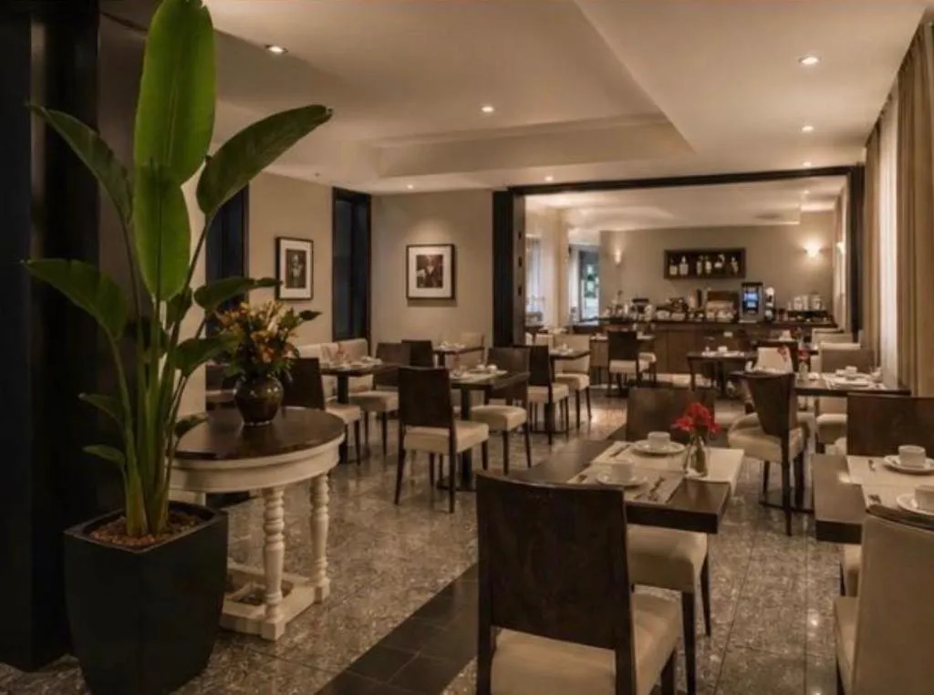 Restaurant, Hotel Comtur, Milan