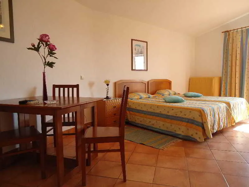 STUDIO CAPACITY 2 Room, Canavial I & II Apartments, Algarve