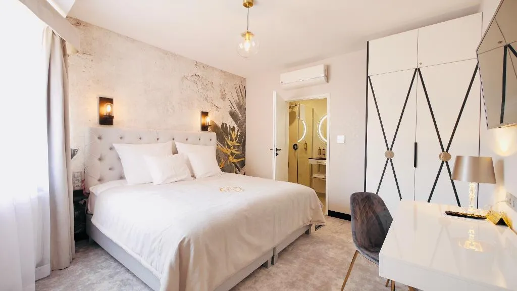 DOUBLE STANDARD Room, Szewska 22 Boutique, Krakow