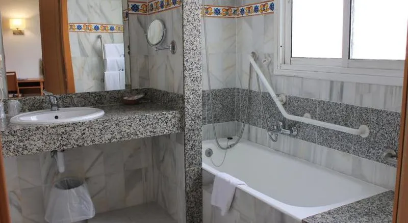 QUADRUPLE STANDARD Room, Ramblas Barcelona, Barcelona