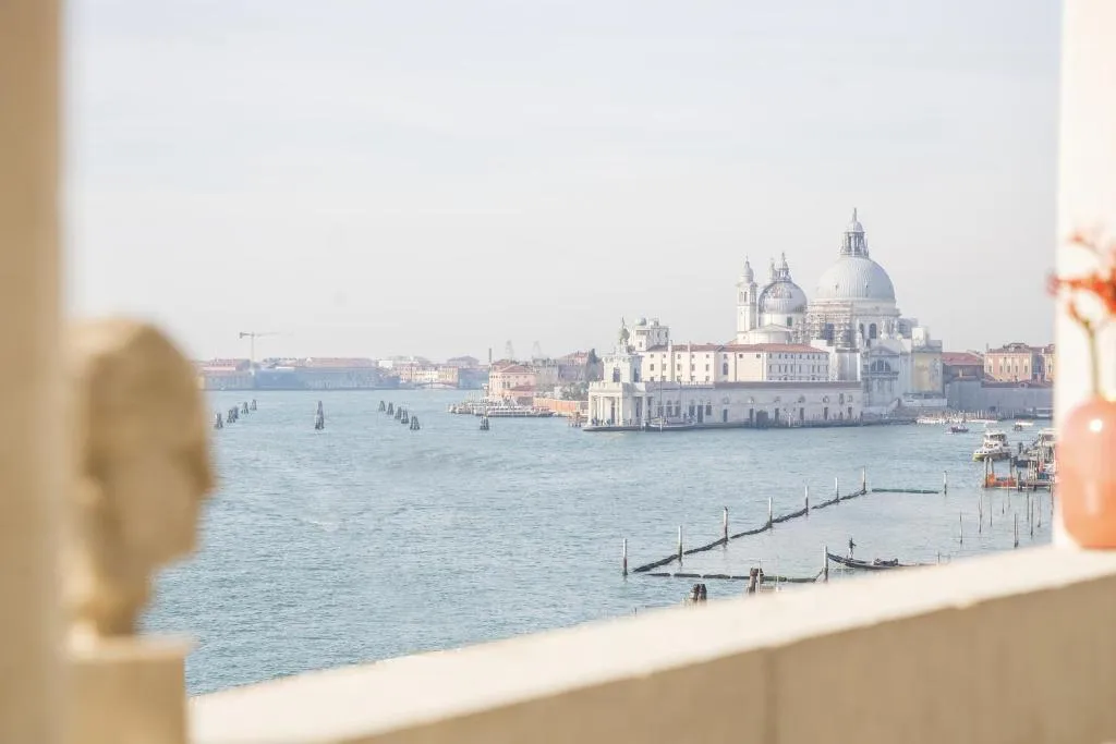 JUNIOR SUITE LAGOON VIEW Room, Londra Palace Venezia, Venice
