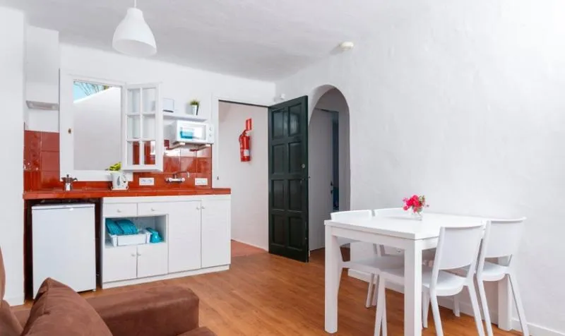 APARTMENT CAPACITY 6 Room, Carema Garden Village, Menorca