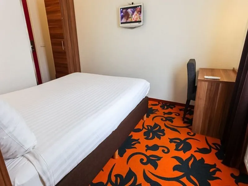 Room, The Muse Amsterdam, Amsterdam