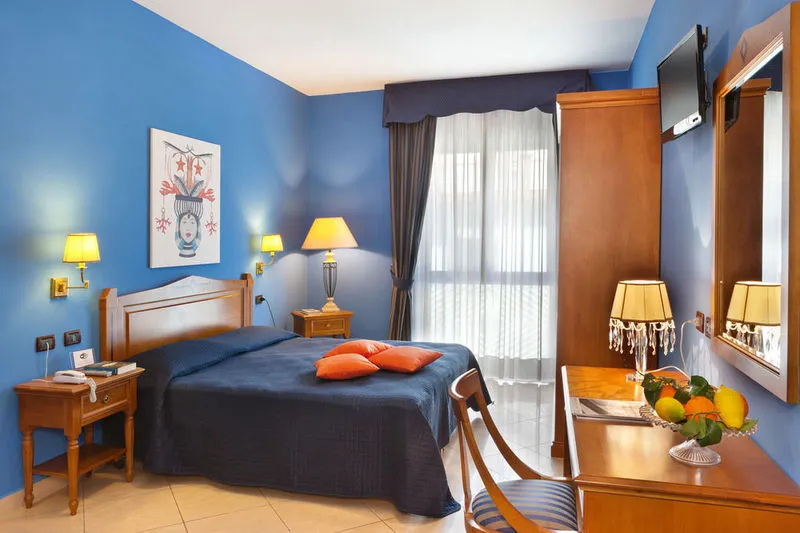 Room, Ulisse Deluxe Hostel, Naples