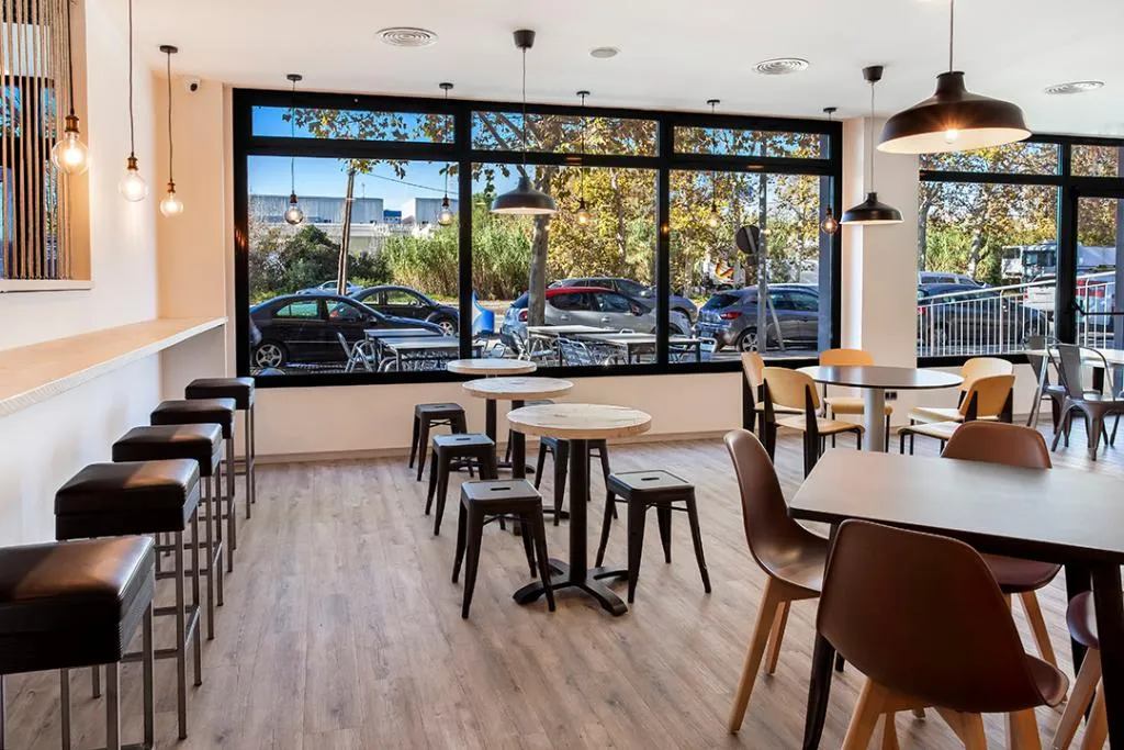 Restaurant, B&B HOTEL Barcelona Rubí, Barcelona