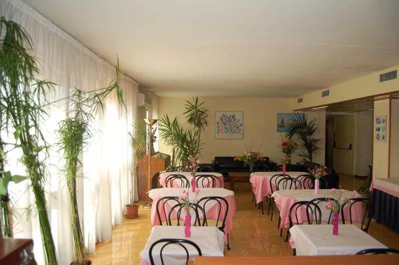 Restaurant, Ascot, Florence