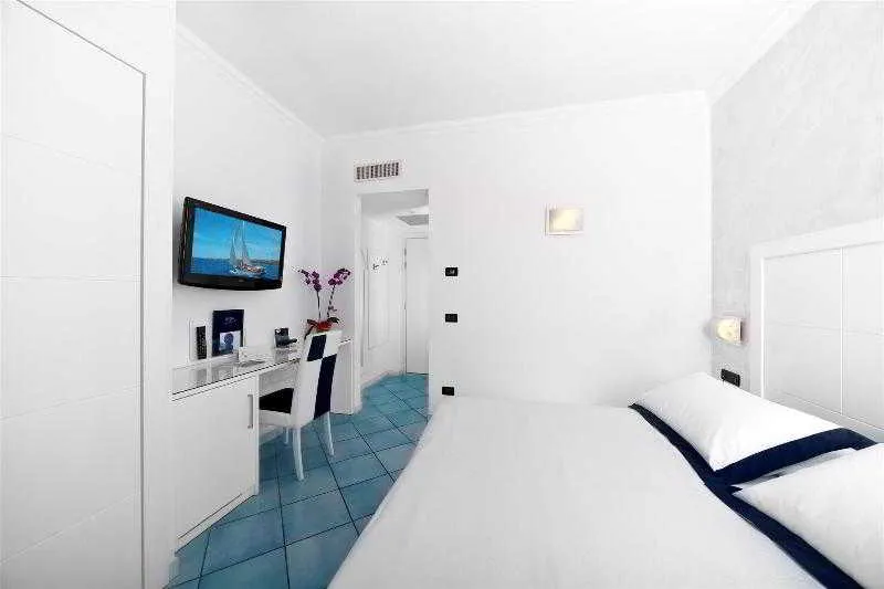 TRIPLE COMFORT Room, Hotel Villa Durrueli Resort & Spa Ischia, Naples