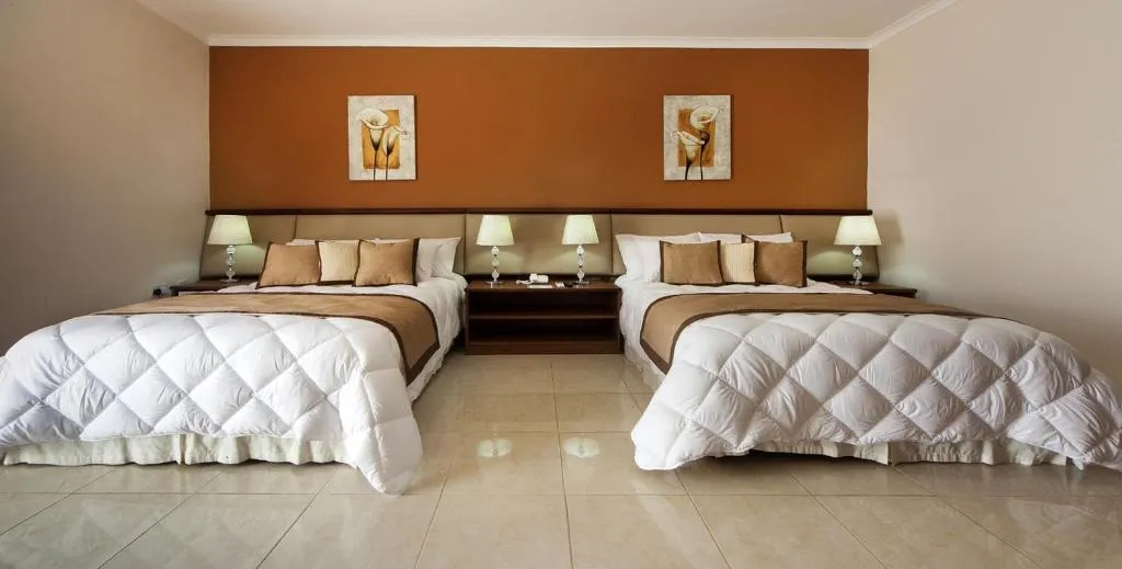 QUADRUPLE SEA VIEW Room, Port View Guest House, Malta