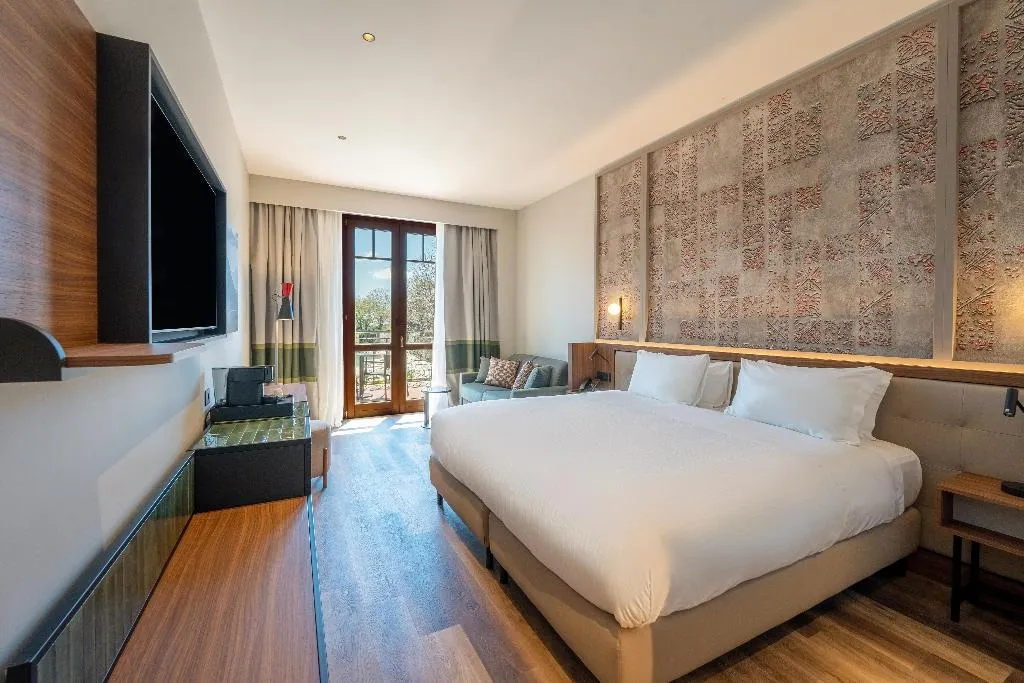 TWIN DELUXE WITH BALCONY Room, Picciolo Etna Golf Resort & Spa, Curio Collection, Catania