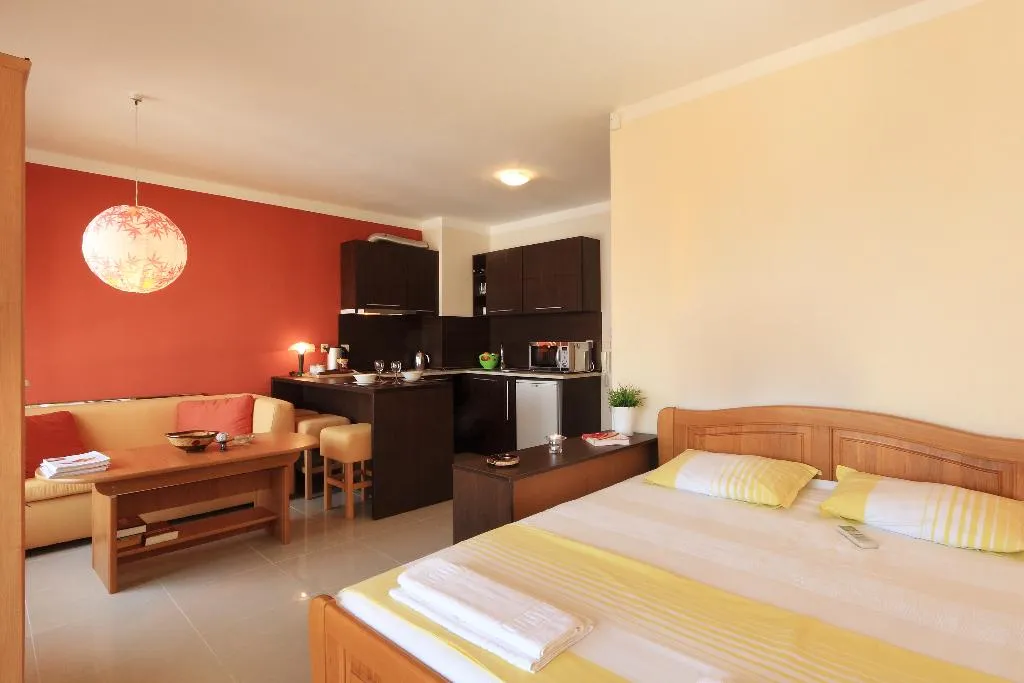STUDIO STANDARD Room, Bay Apartments, Bourgas