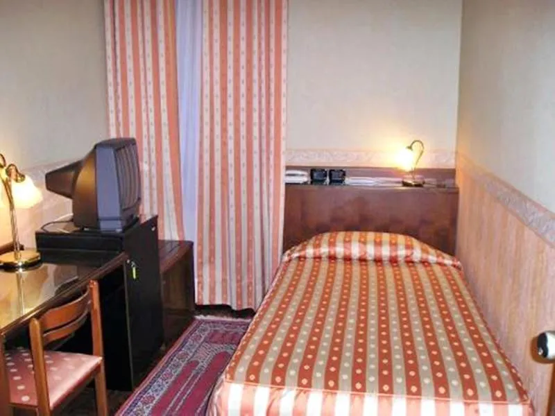 SINGLE STANDARD Room, Albergo Leon d'Oro, Venice