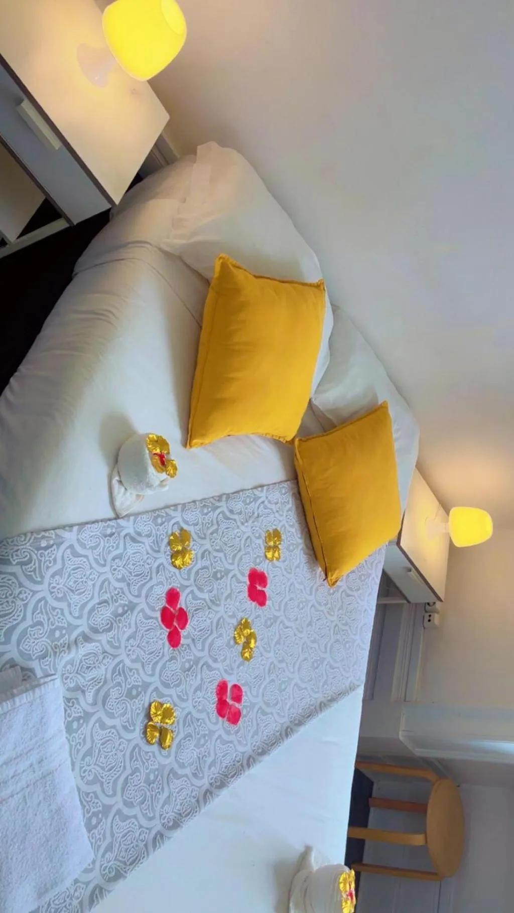 DOUBLE WITH SHARED BATHROOM Room, WW Hostel & Suites, Porto