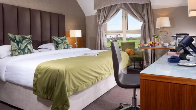 DOUBLE EXECUTIVE Room, Castleknock Hotel and Country Club, Dublin