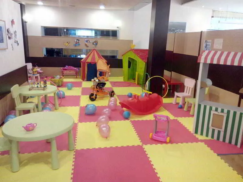 Sports and Entertainment, Four Seasons (SKG), Halkidiki