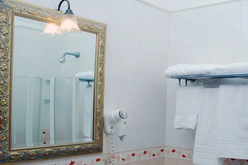 Room, Casablanca, Naples