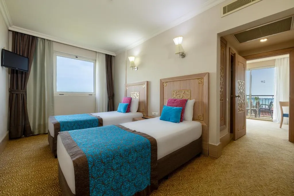 Room, Crystal Family Comfort Collection, Antalya