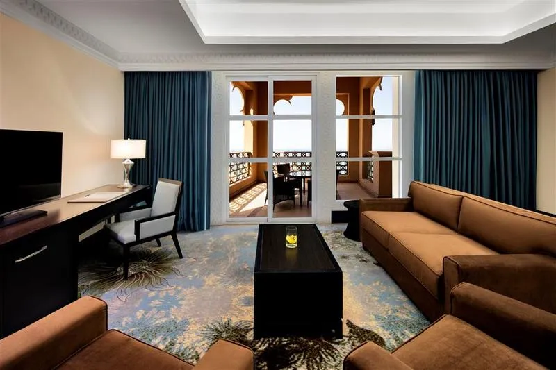 Room, Sheraton Sharjah Beach Resort & Spa, Dubai