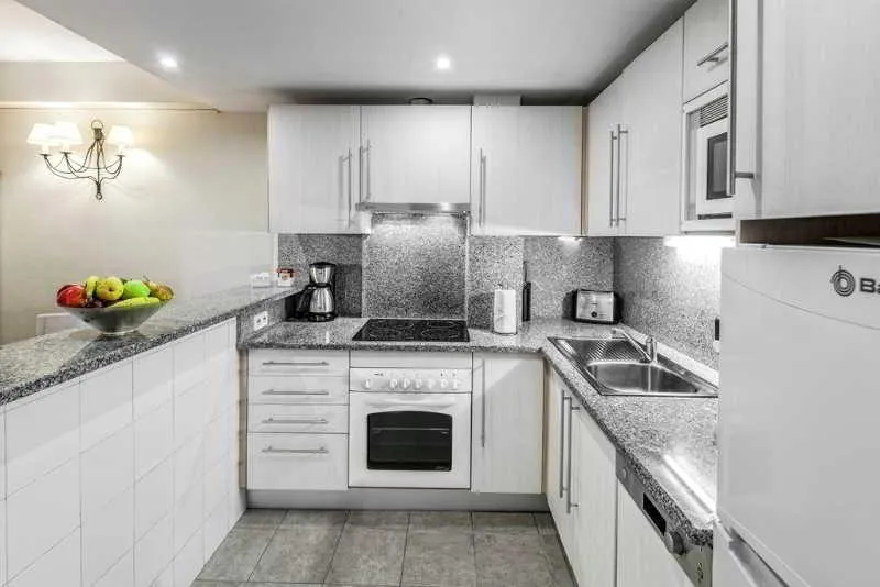 APARTMENT CAPACITY 8 THREE BEDROOMS Room, ONA Garden Lago, Majorca