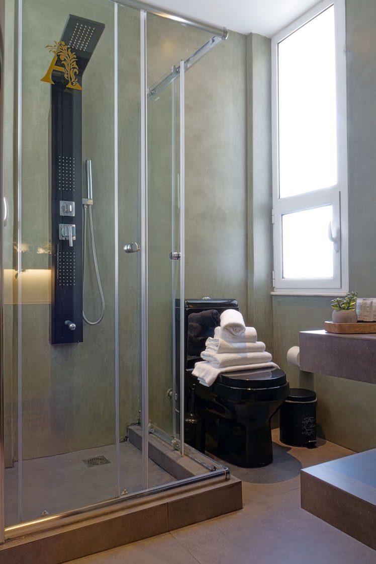 Athens Version Luxury Suites, Athens
