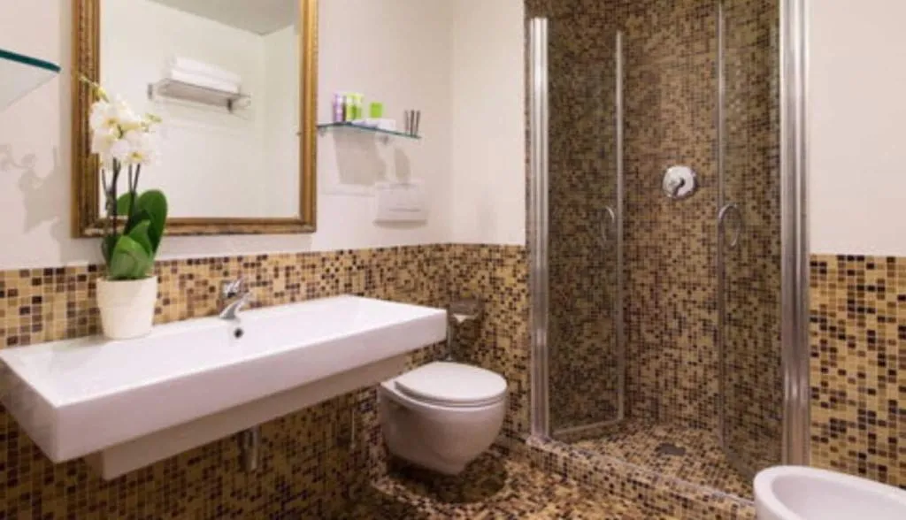 TRIPLE WITH DOUBLE BED Room, Ariston, Rome
