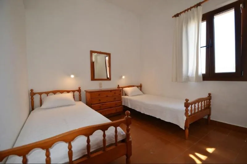 Terrace, Madoupa Beach Apartments, Mykonos