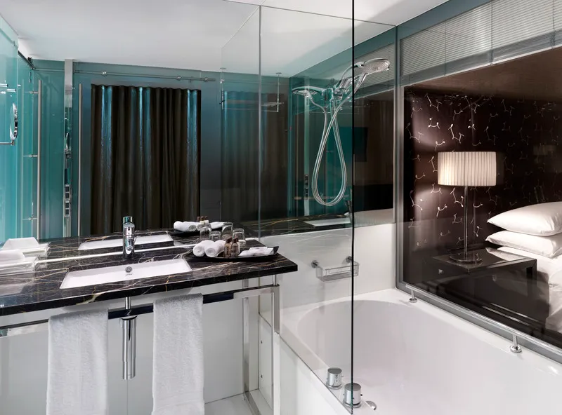 Room, Sheraton Lisboa Hotel & Spa, Lisbon
