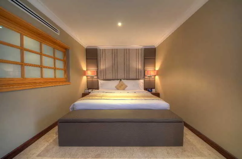 SUITE EXECUTIVE Room, Dubai Marine Beach Resort & Spa, Dubai