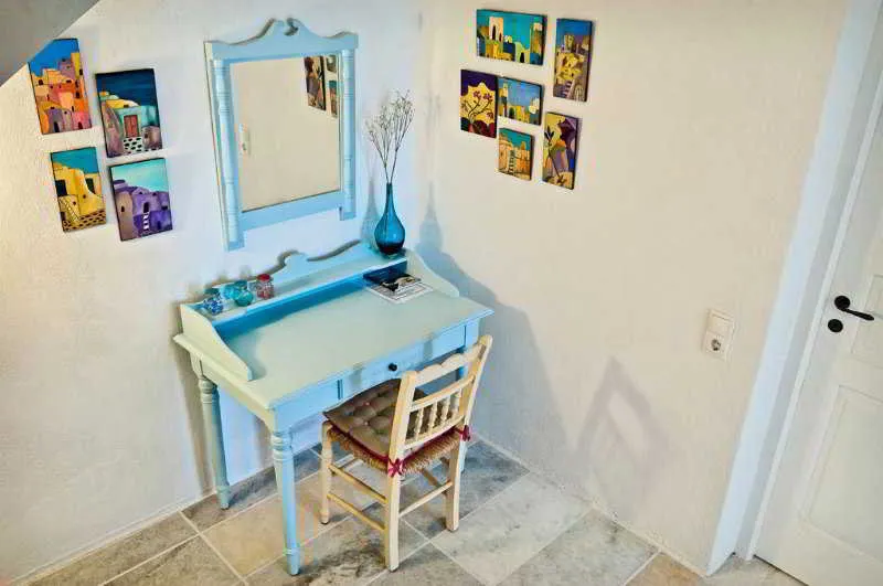 Room, Cori Rigas Suites, Santorini