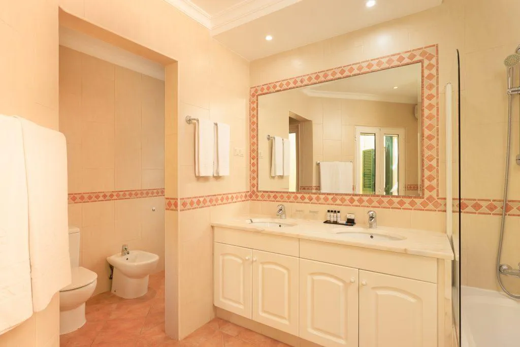 TOWNHOME SUPERIOR THREE BEDROOMS Room, Vale Do Lobo Resort, Algarve