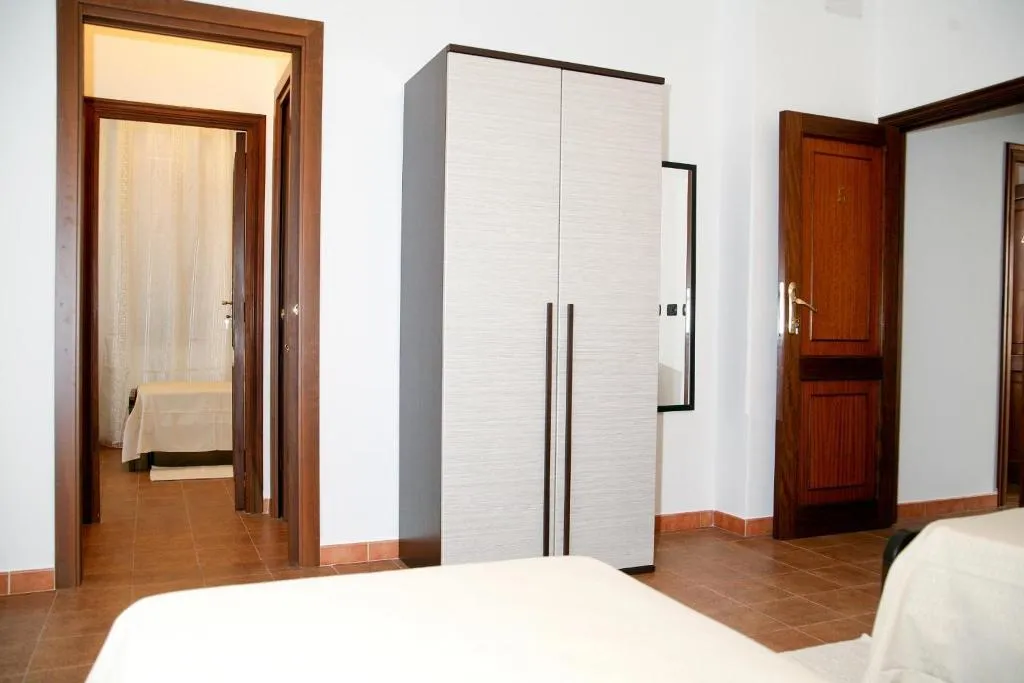 General view, Villa Marogna Rooms And Breakfast, Alghero