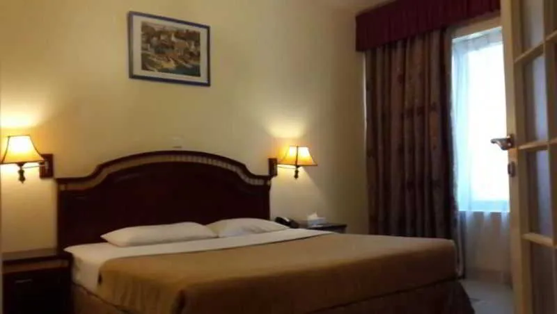 Room, Nihal, Dubai