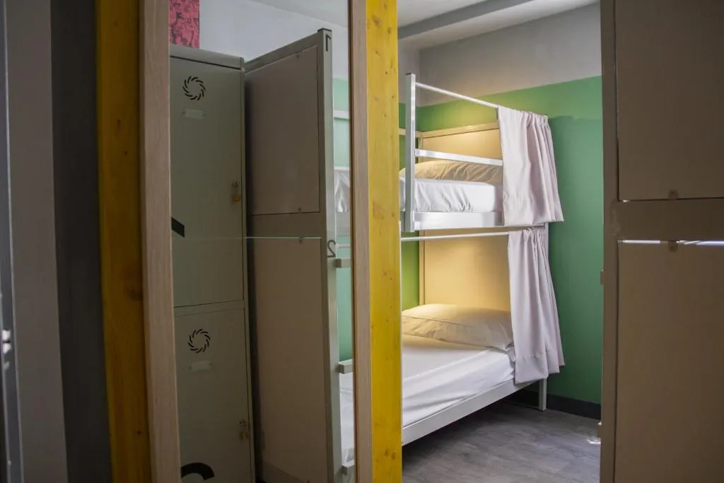 Bed in dormitory STANDARD Room, room00 Valencia Hostel, Valencia