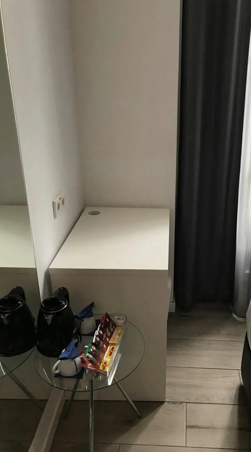Room, El Siglo, Valencia