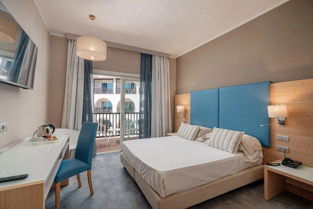 Double or Twin CLASSIC WITH BALCONY Room, Hotel Calabona, Alghero