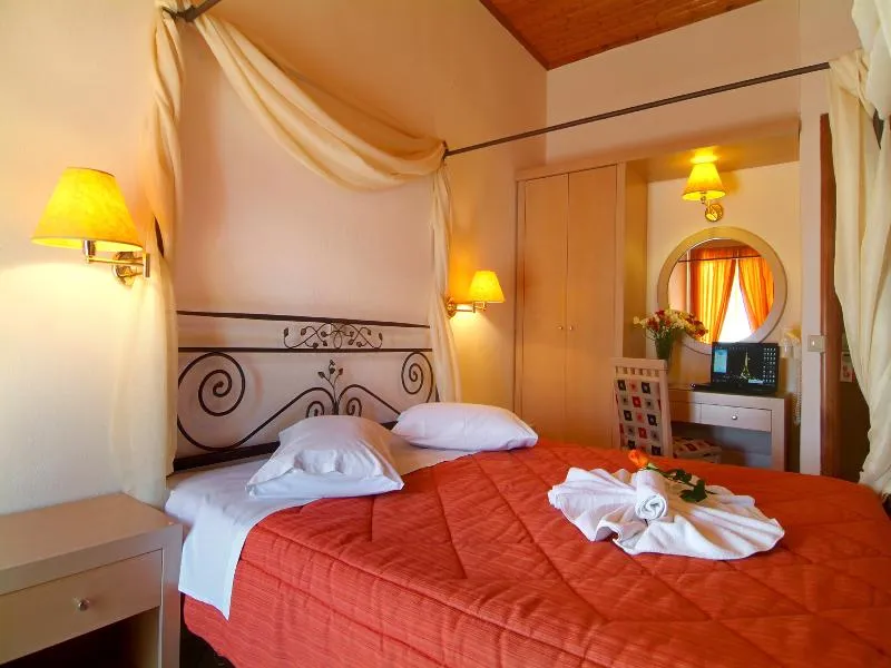 Double or Twin STANDARD Room, Acropole Delphi hotel, Athens