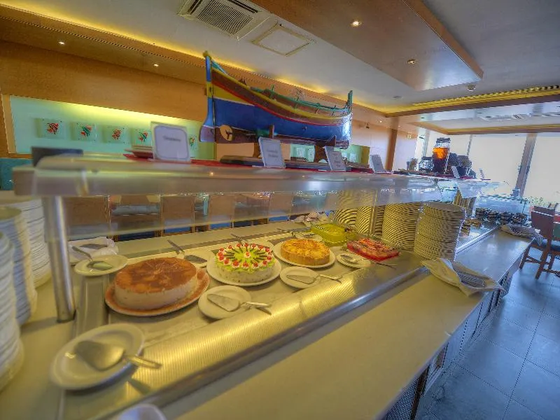 Restaurant, The Preluna Hotel, Malta
