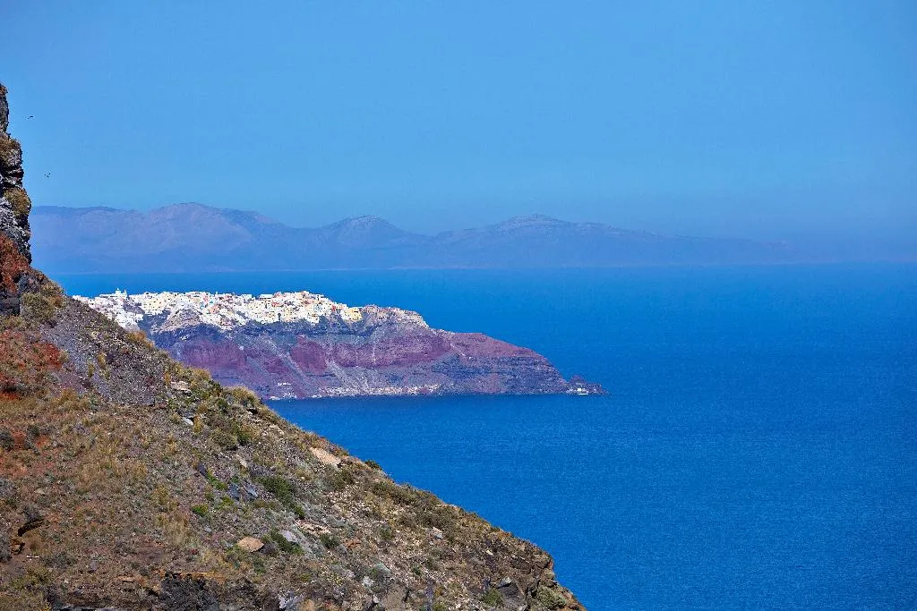 General view, Caldera's Bliss Suites, Santorini