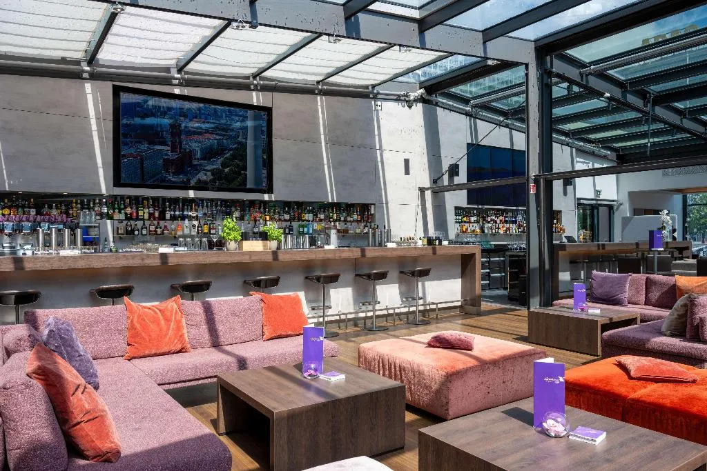 Bar, Park Inn by Radisson Berlin Alexanderplatz, Berlin