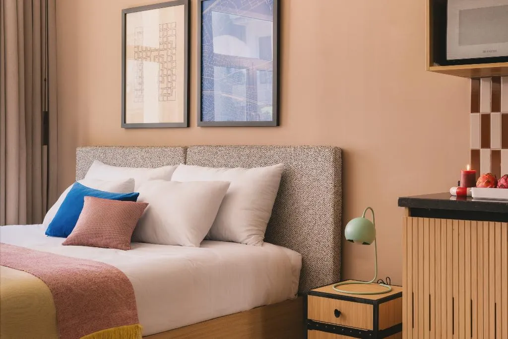 STUDIO STANDARD Room, Saint J Hotel By Brassbell, Cairo