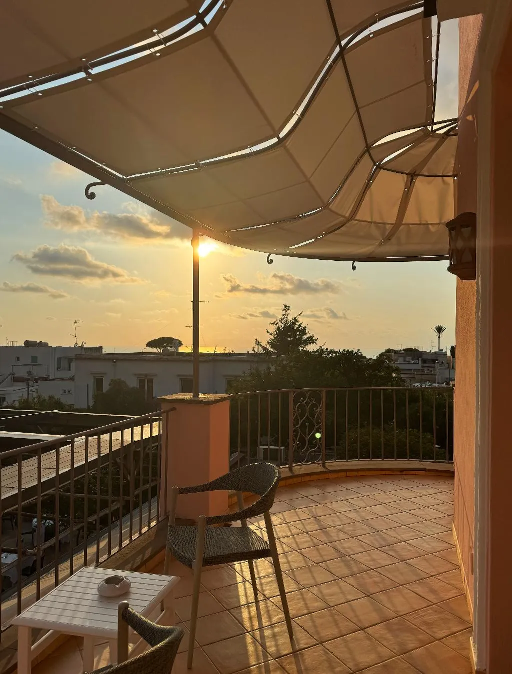 SUITE SEA VIEW CAPACITY 4 Room, Casa Mariantonia, Naples