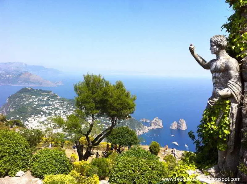General view, Caesar Augustus, Naples
