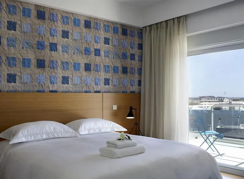 Room, Scale Suites, Athens