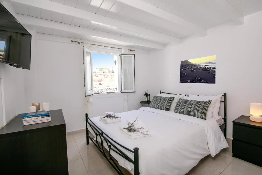 General view, Apanomeria Boutique Residence, Santorini