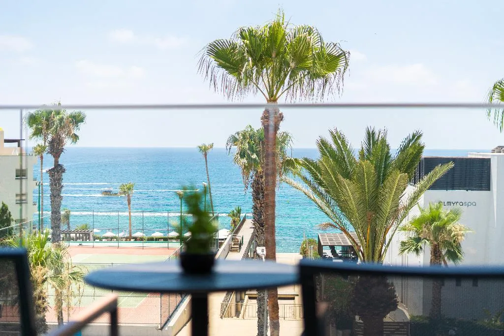 STUDIO DELUXE SEA VIEW Room, Waterside, Cyprus