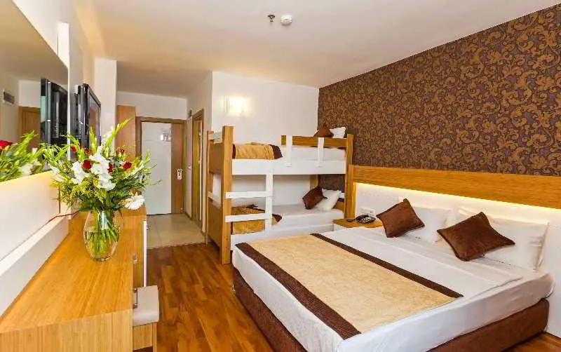DOUBLE BUNK BED Room, Eftalia Downtown Hotel, Antalya