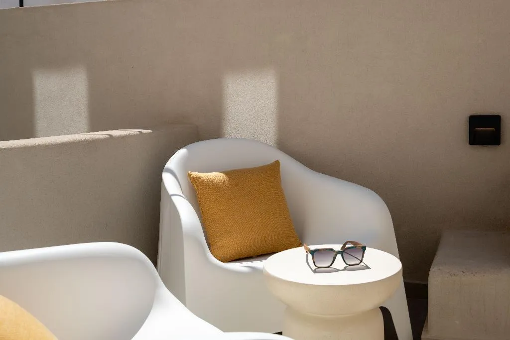 STUDIO WITH BALCONY WITH VIEWS Room, White Orchid Boutique Apartments, Santorini